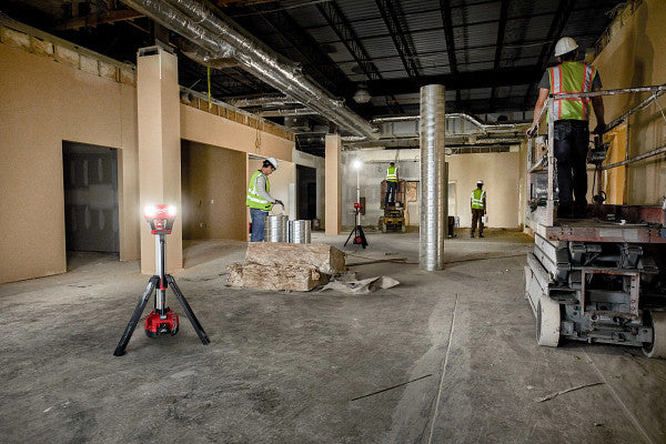 Milwaukee 2136-20 M18 ROCKET Tower Light/Charger, Bare Tool