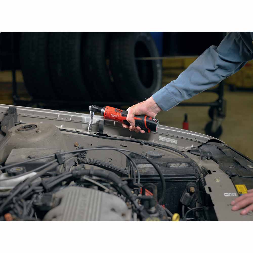 Milwaukee 2457-21 M12™ Cordless 3/8 Ratchet Kit