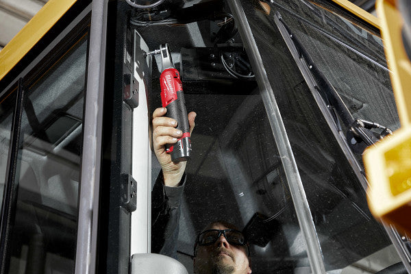 Milwaukee 2566-22 M12 FUEL™ 1/4 High Speed Ratchet Kit