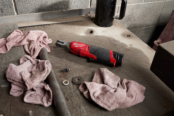 Milwaukee 2566-22 M12 FUEL™ 1/4 High Speed Ratchet Kit