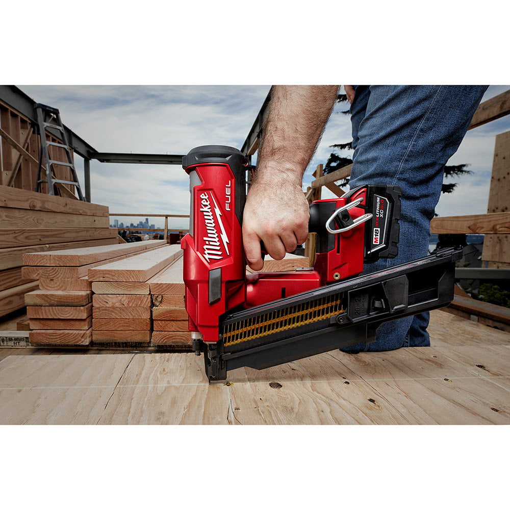 Milwaukee 2744-21 M18 FUEL™ 21 Degree Framing Nailer Kit