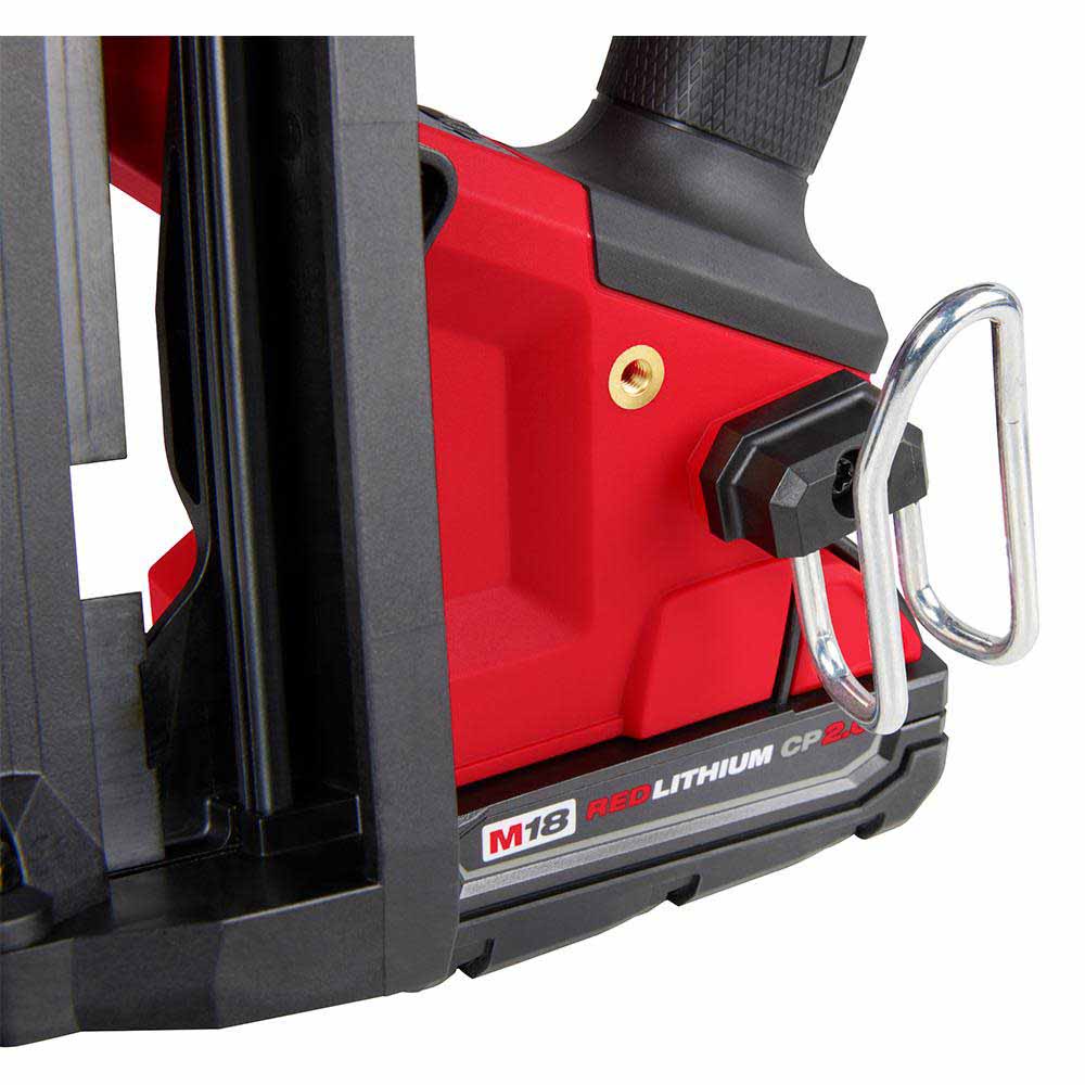 Milwaukee 2841-21CT M18 FUEL™ 16 Gauge Angled Finish Nailer Kit