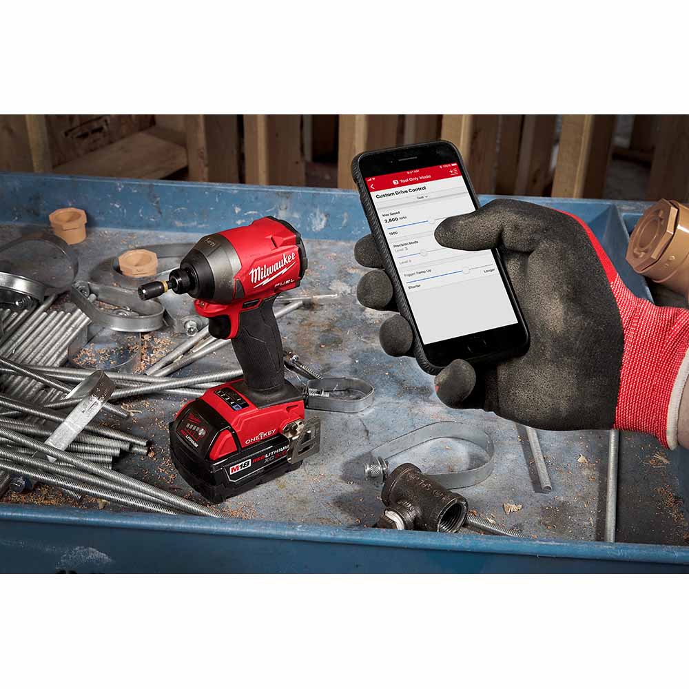 Milwaukee 2896-22 M18 FUEL Drywall Screw Gun / Impact Combo Kit with XC Batteries