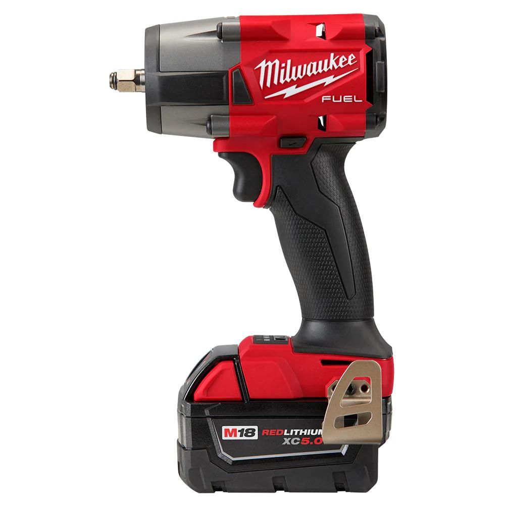 Milwaukee 2960-22R M18 FUEL 3/8 Mid-Torque Impact Wrench w/ Friction Ring Kit