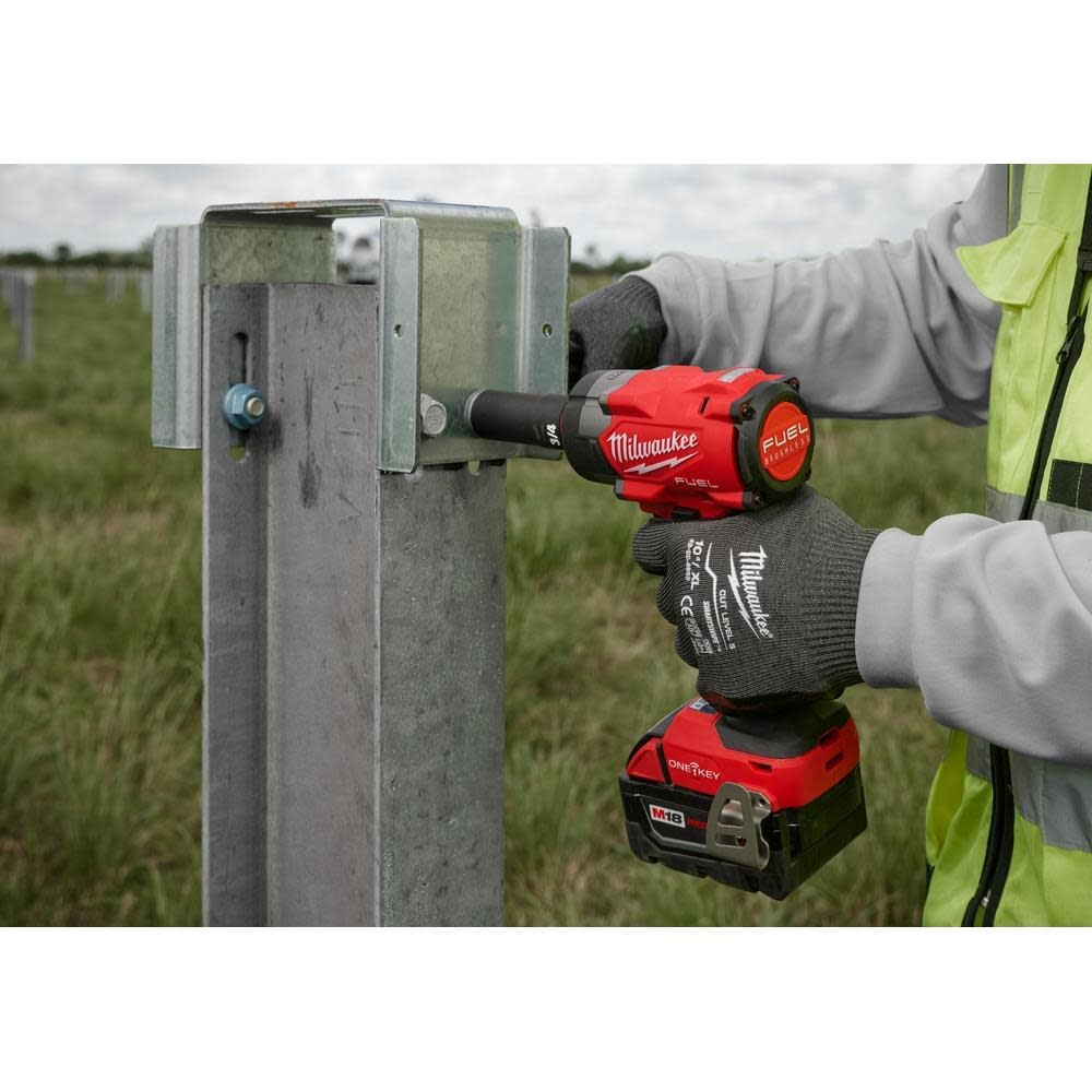 Milwaukee 3061P-20 M18 FUEL 1/2 Controlled Torque Compact Impact Wrench w/ TORQUE-SENSE, Pin Detent, Bare