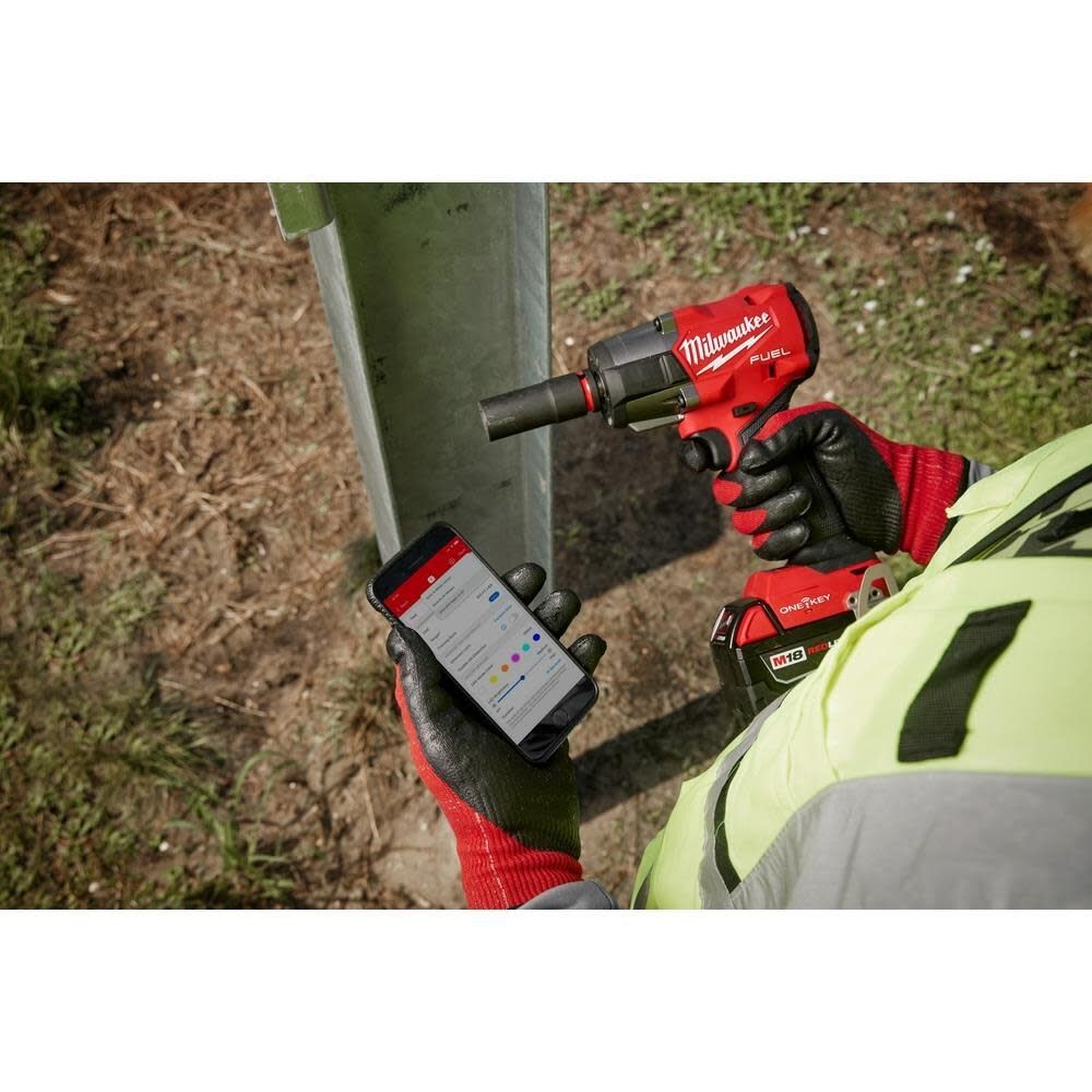 Milwaukee 3062P-20 M18 FUEL 1/2 Controlled Mid-Torque Impact Wrench w/ TORQUE-SENSE, Pin Detent