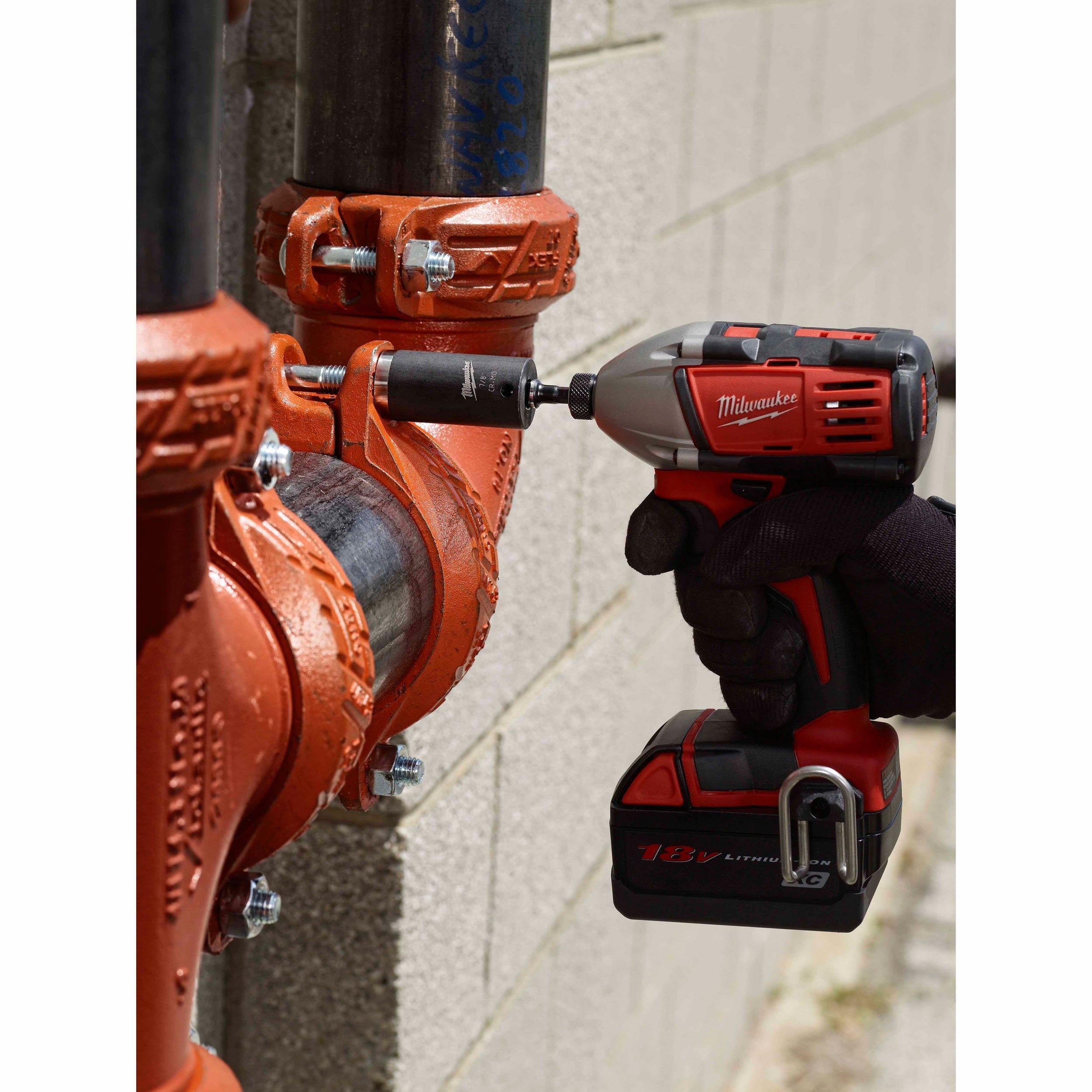 Milwaukee 48-32-5031 1/4 Hex Shank to 3/8 Shockwave Socket Adapter