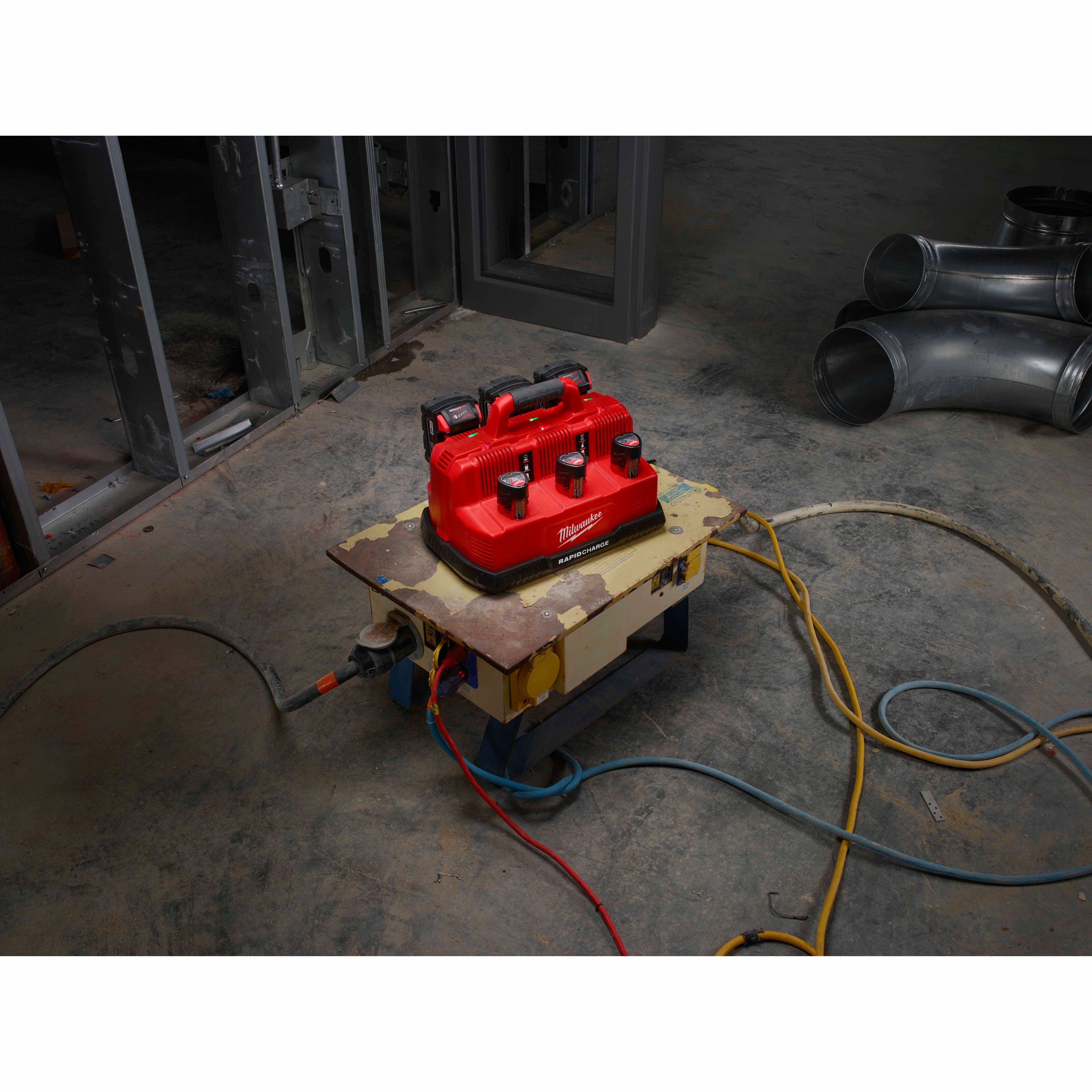 Milwaukee 48-59-1807 M18 & M12 Rapid Charge Station