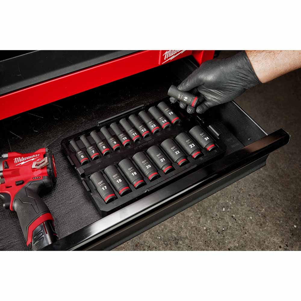 Milwaukee 49-66-6816 Shockwave Impact Duty Socket 3/8 Drive 19-Piece MM Tray Set
