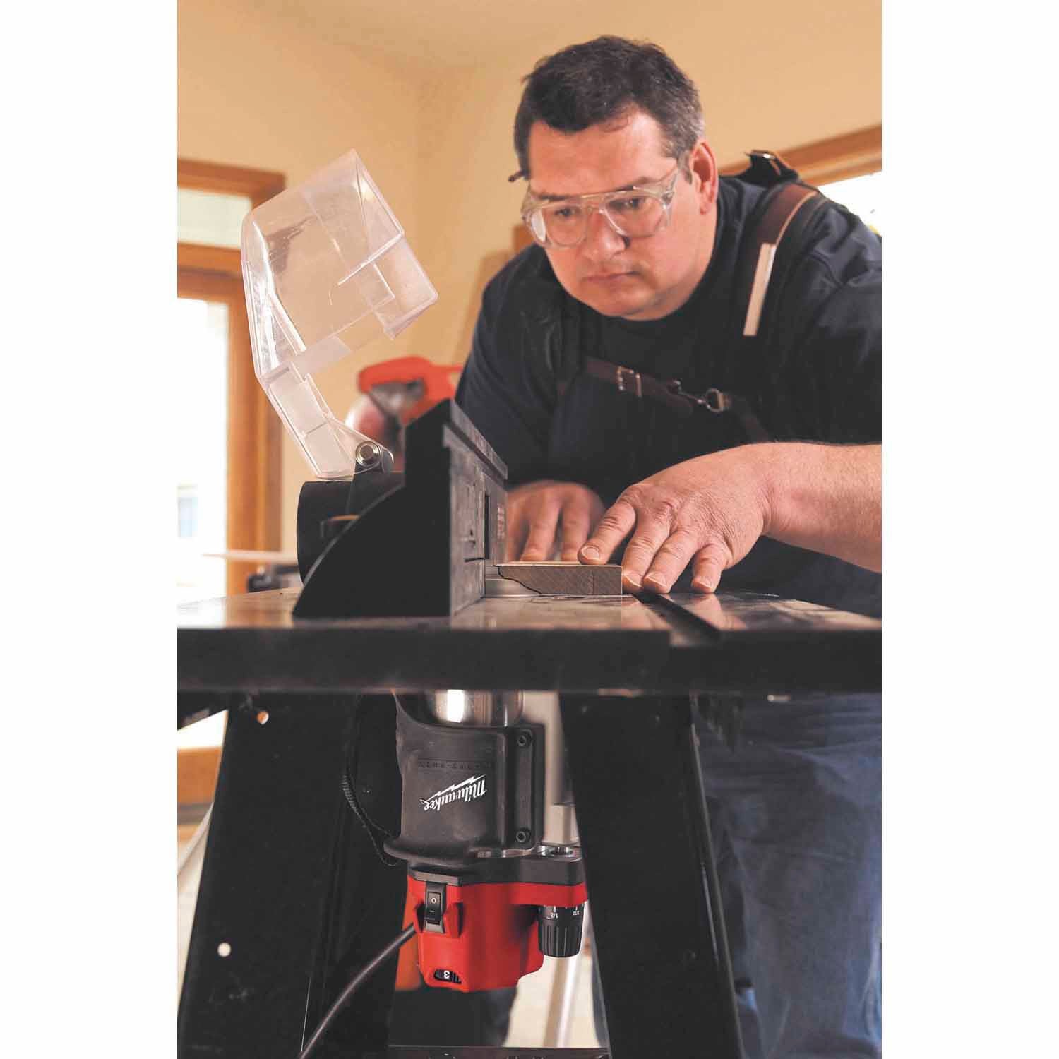 Milwaukee 5616-20 2-1/4 Max-Horsepower EVS Body Grip Router