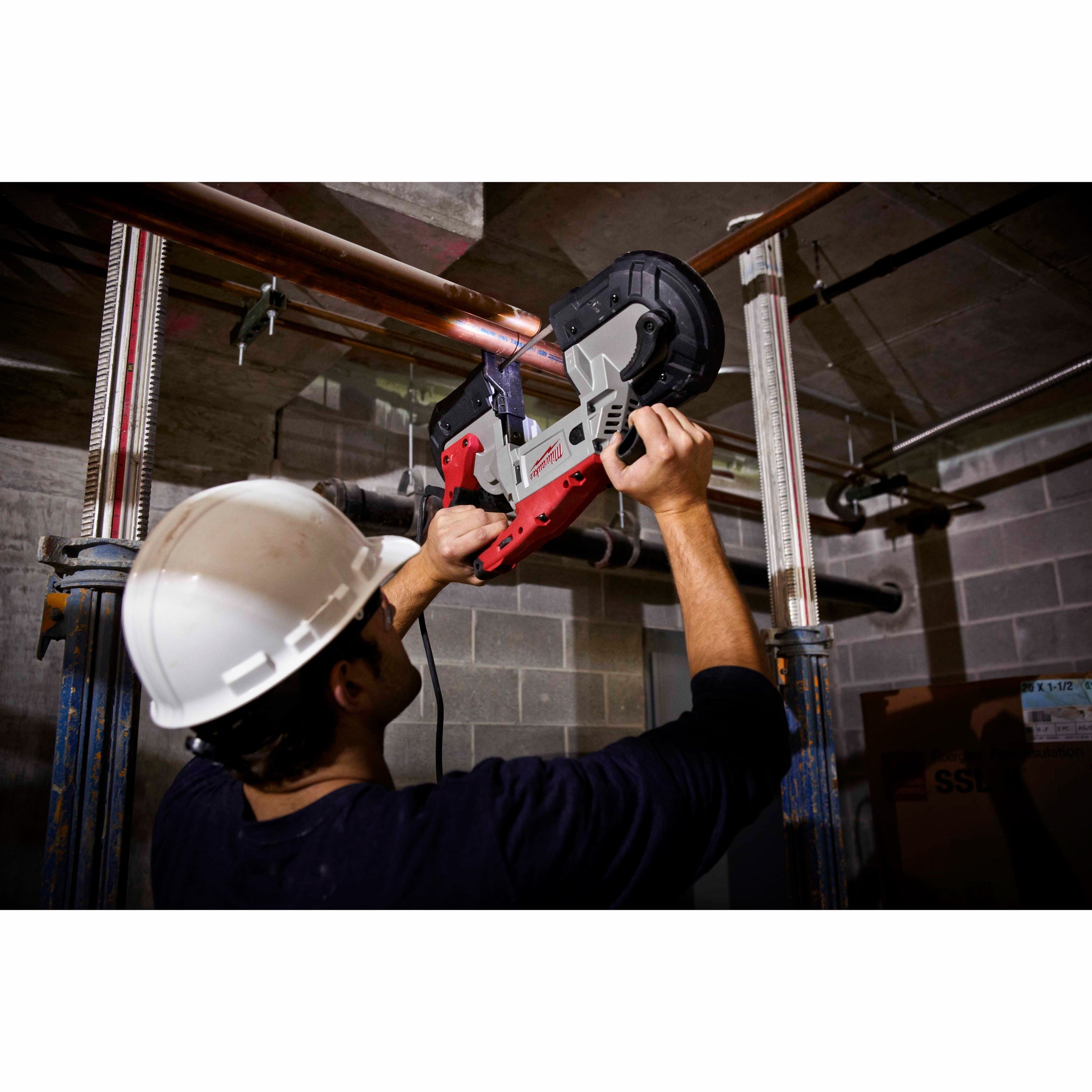 Milwaukee 6232-21 Deep Cut Bandsaw with Case