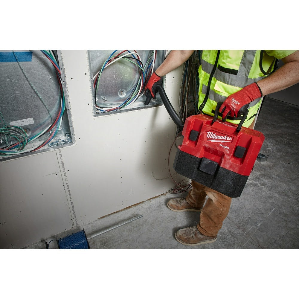 Milwaukee 0960-20 M12 FUEL 1.6 Gallon Wet/Dry Vacuum, Bare Tools