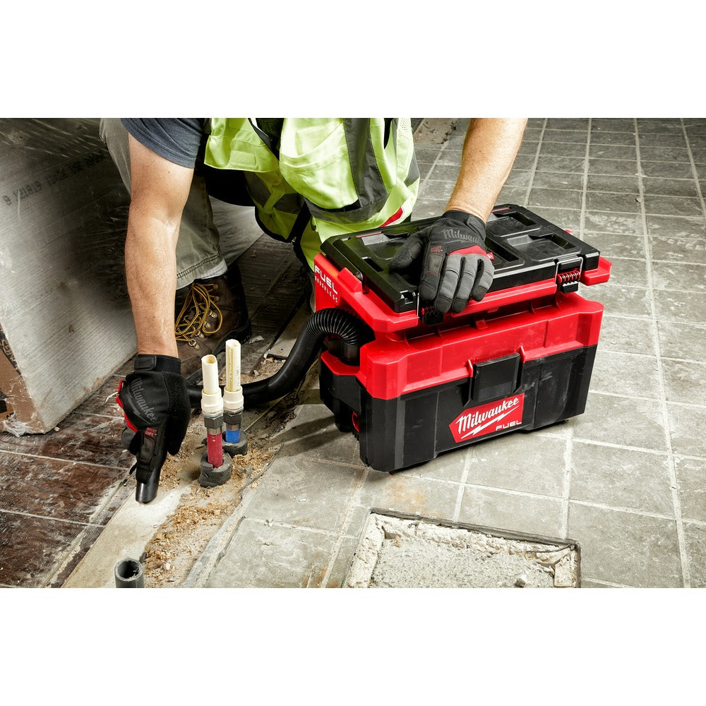 Milwaukee  0970-20 M18 FUEL PACKOUT 2.5 Gallon Wet/Dry Vacuum