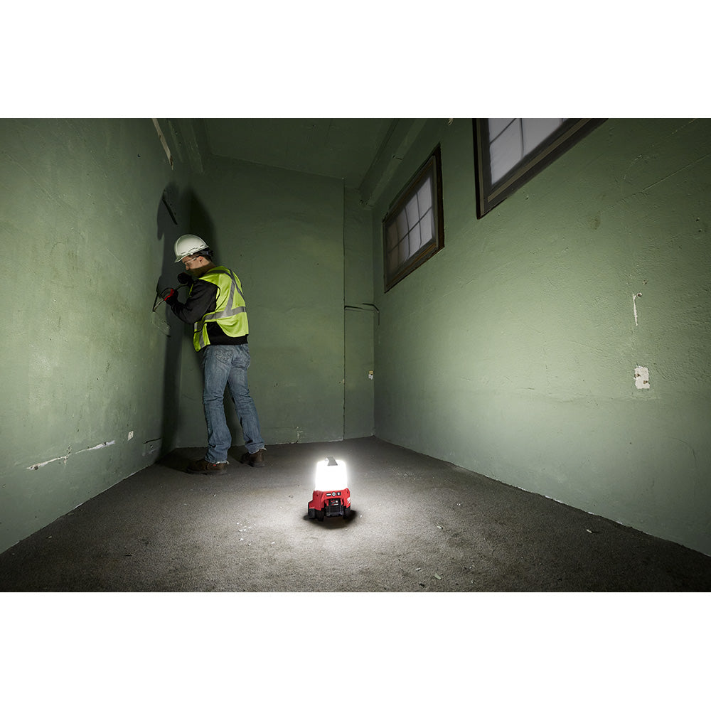 Milwaukee 2144-20 M18 RADIUS Compact Site Light with Flood Mode