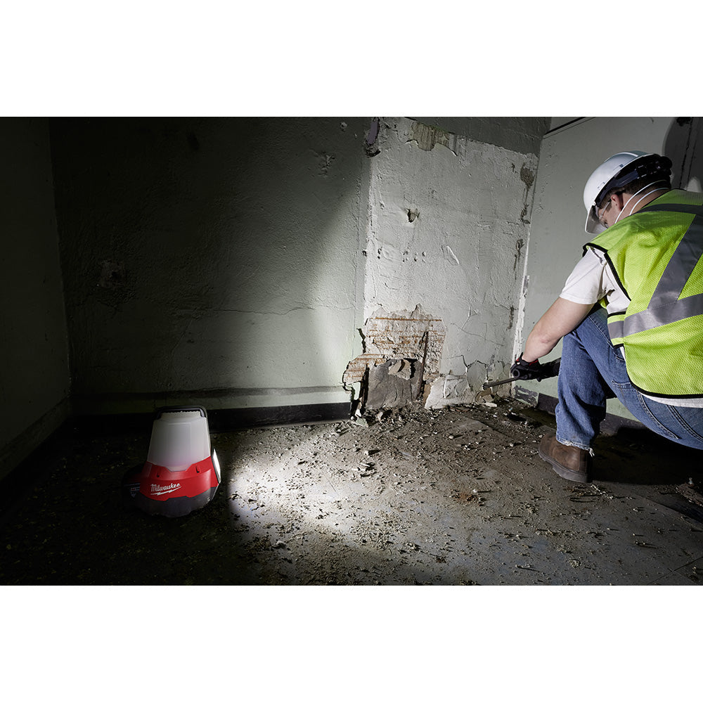 Milwaukee 2144-20 M18 RADIUS Compact Site Light with Flood Mode