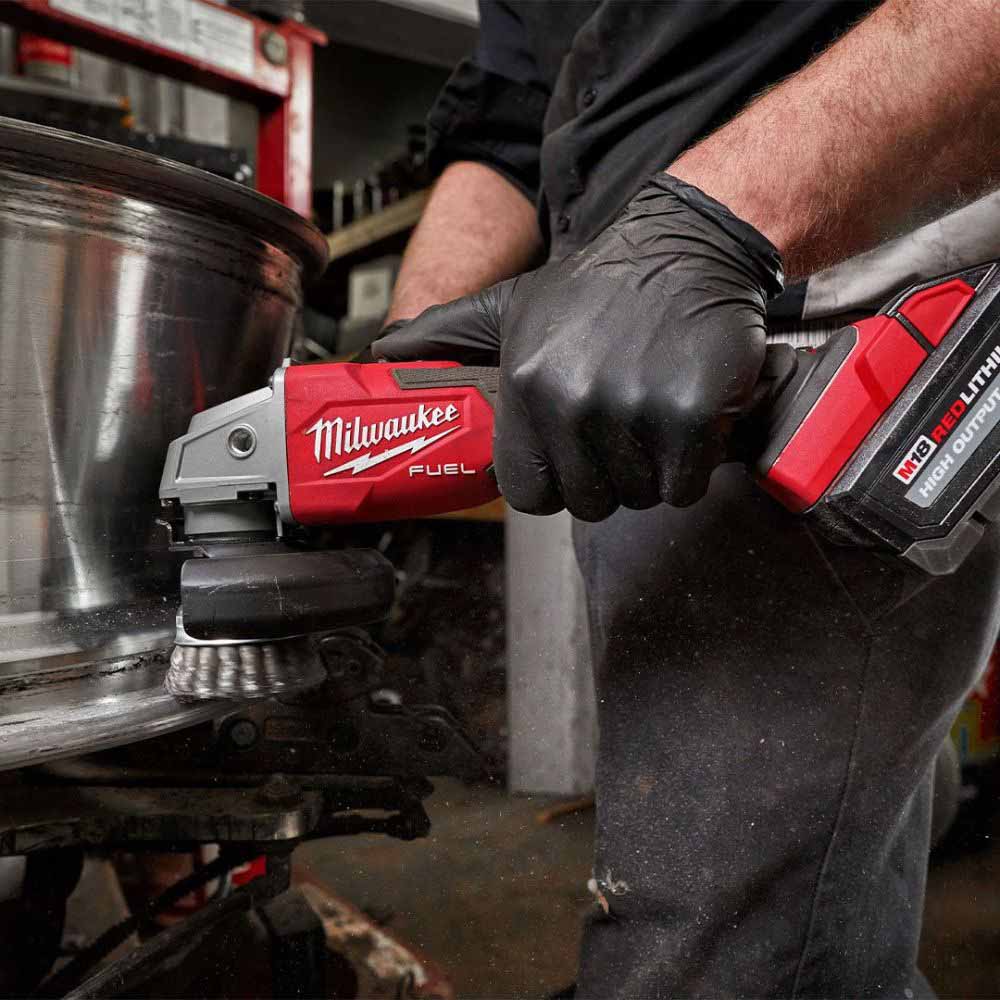 Milwaukee 2889-20 M18 FUEL™ 4-1/2 / 5 Variable Speed Braking Grinder, Slide Switch Lock-On
