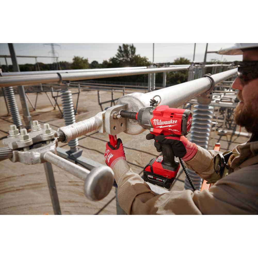 Milwaukee 2966-22 M18 FUEL 1/2 High Torque Impact Wrench w/ Pin Detent Kit