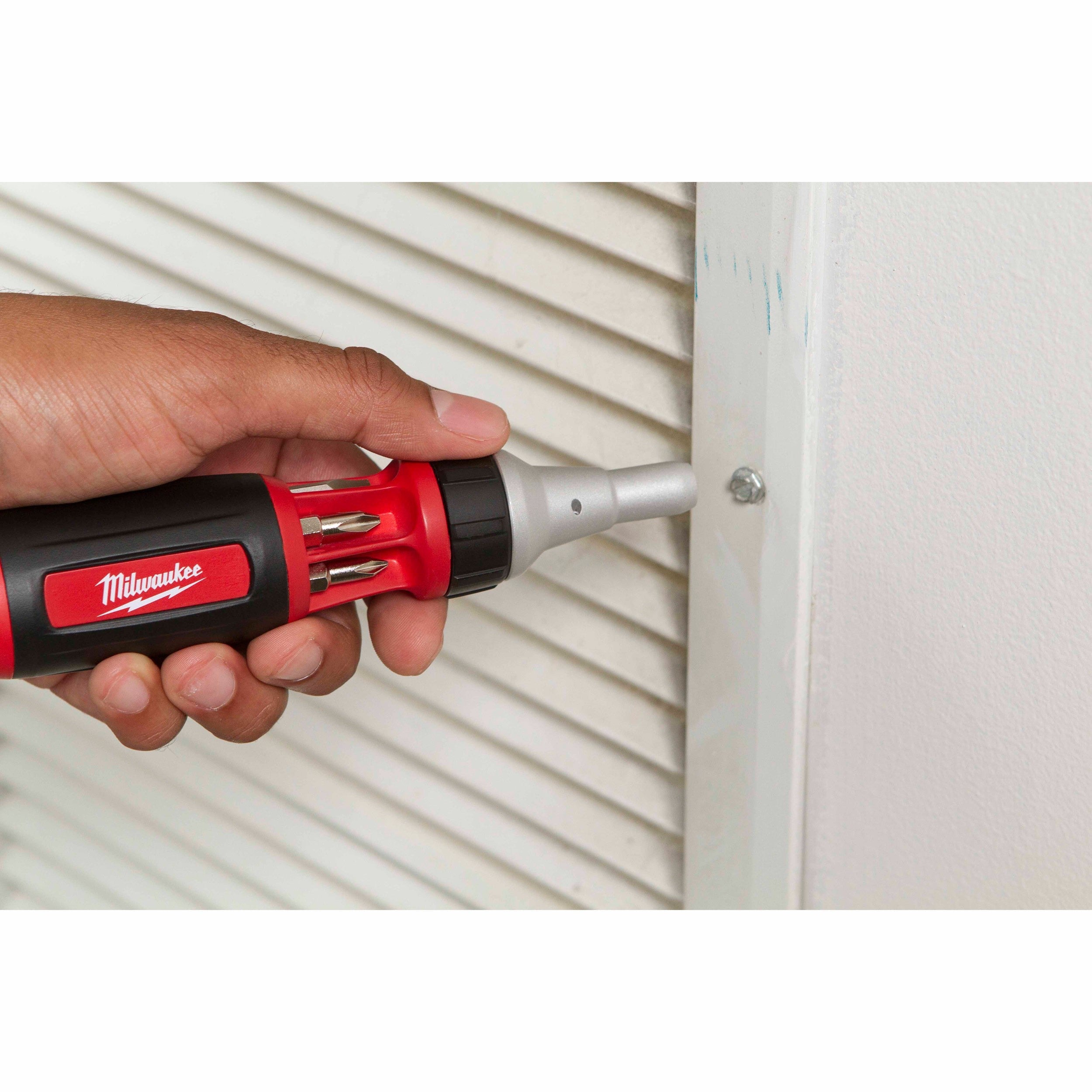 Milwaukee 48-22-2322 9-in-1 Square Drive Ratcheting Multi-bit Driver