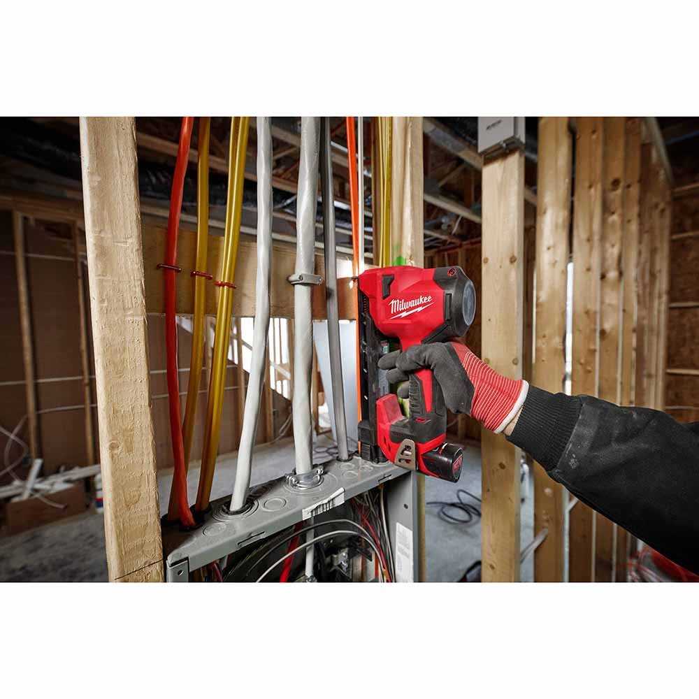 Milwaukee MNM1-600 1 Insulated Cable Staples
