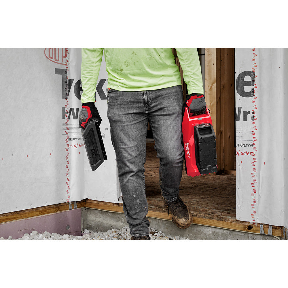 Milwaukee MXFC MX FUEL 72V Charger